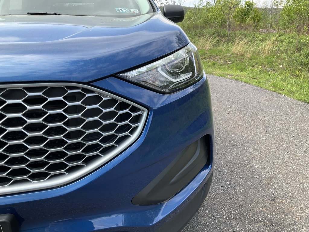 New 2024 Ford Edge SE image 2