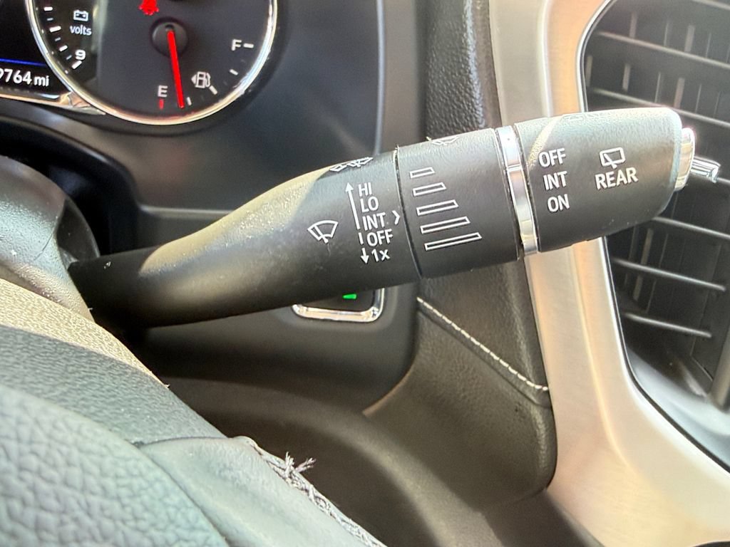 Used 2023 GMC Acadia Denali w/ Denali Technology Package AWD/4WD image 40