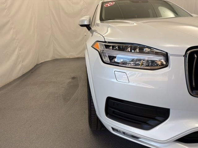 Used 2022 Volvo XC90 T6 Momentum w/ Advanced Package image 2
