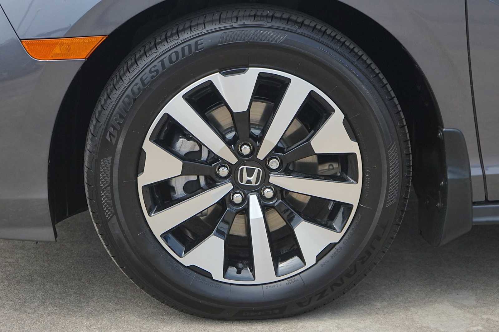 Used 2026 Honda Odyssey EX-L image 7