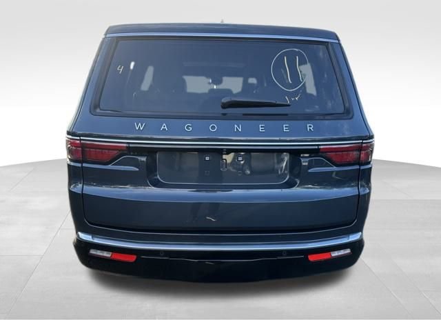 Used 2025 Jeep Wagoneer Series III w/ Premium Group I image 5