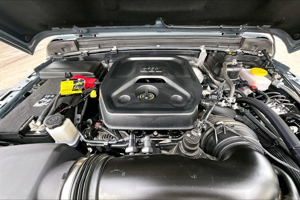 Used 2025 Jeep Wrangler Unlimited Rubicon image 10