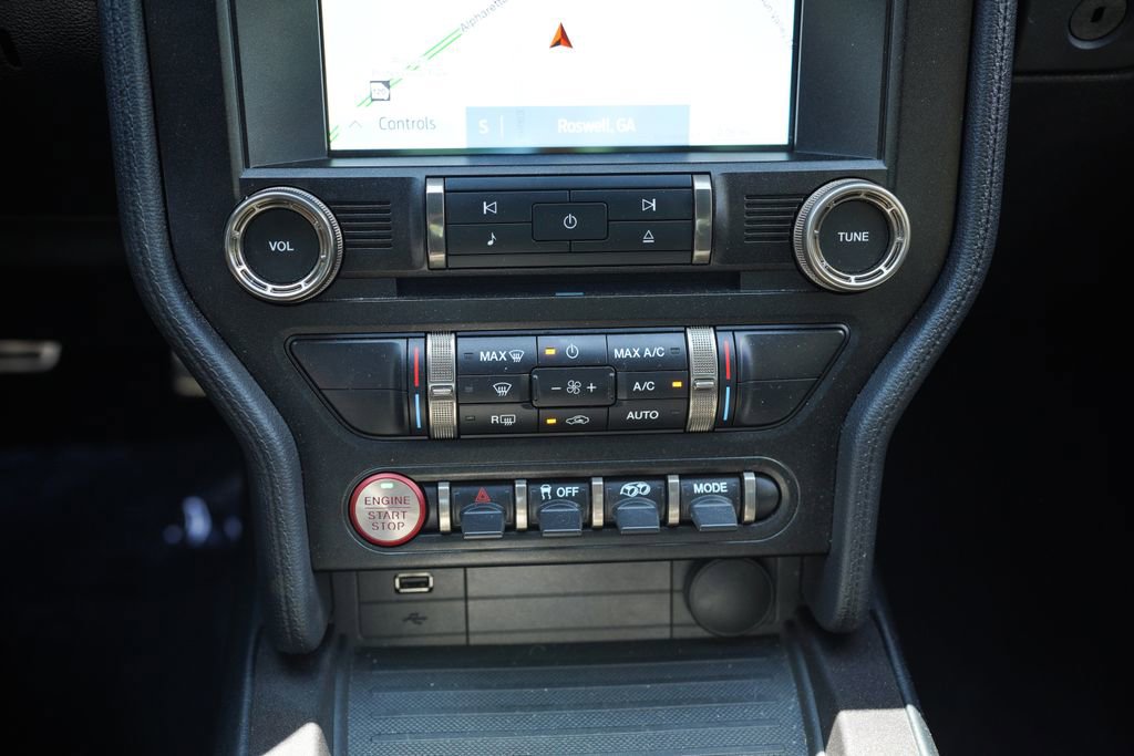 Used 2020 Ford Mustang Shelby GT500 w/ Technology Package RWD image 34
