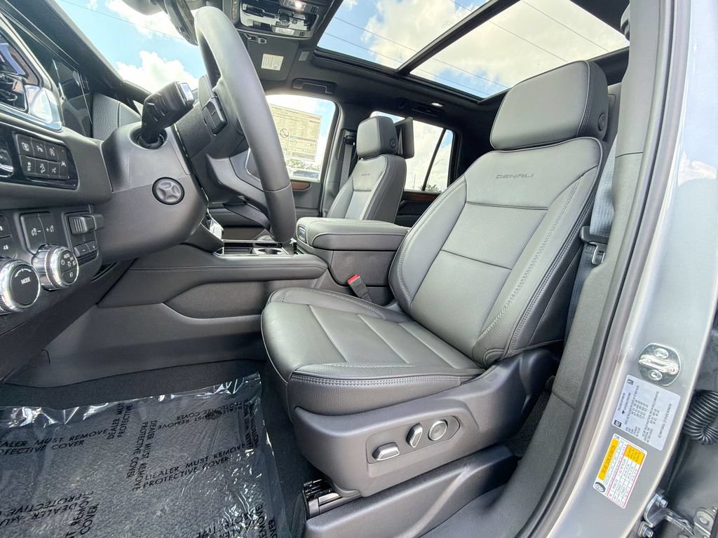 New 2026 GMC Yukon Denali w/ Advanced Technology Package AWD/4WD image 15