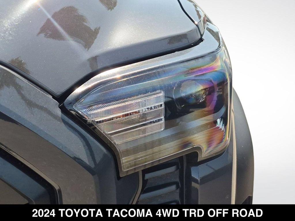 Used 2024 Toyota Tacoma TRD Off-Road AWD/4WD image 10