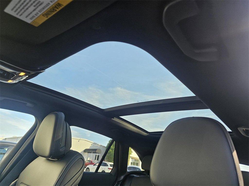 Certified 2025 Mercedes-Benz GLC 350e 4MATIC image 23