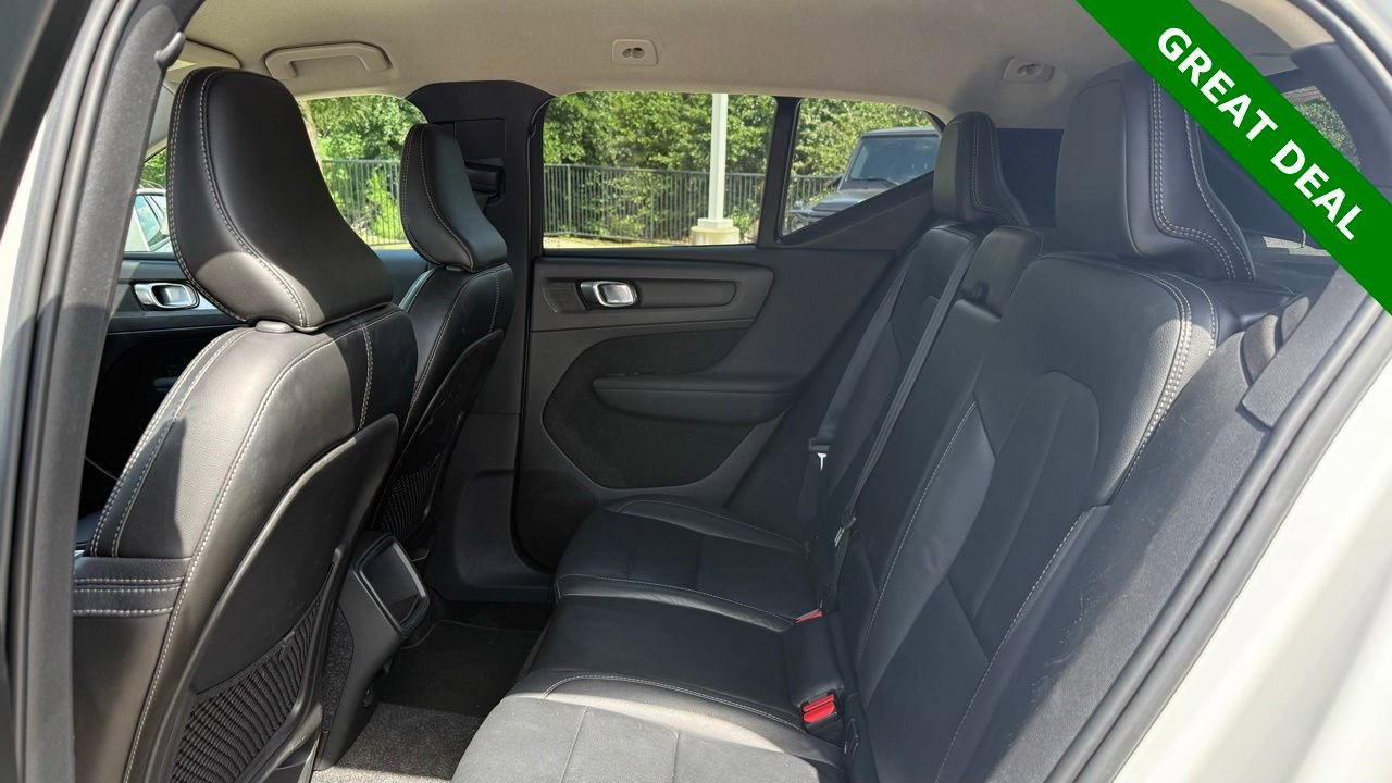 Used 2019 Volvo XC40 T5 Momentum AWD/4WD image 14