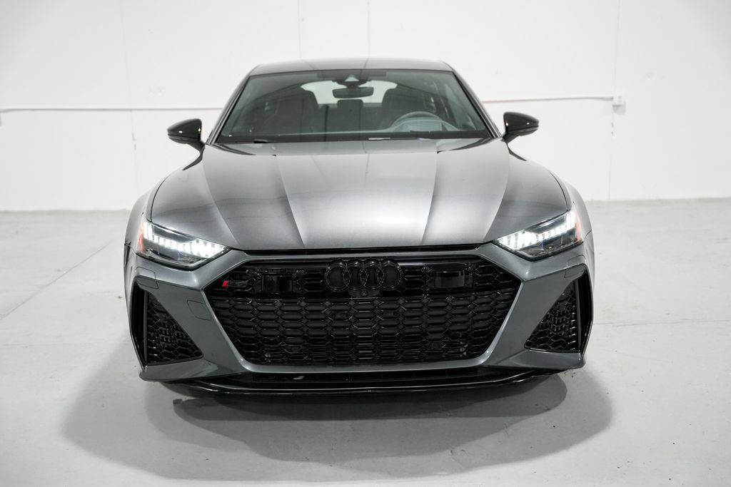 Used 2023 Audi RS 7 Sportback w/ Black Optic Package image 5