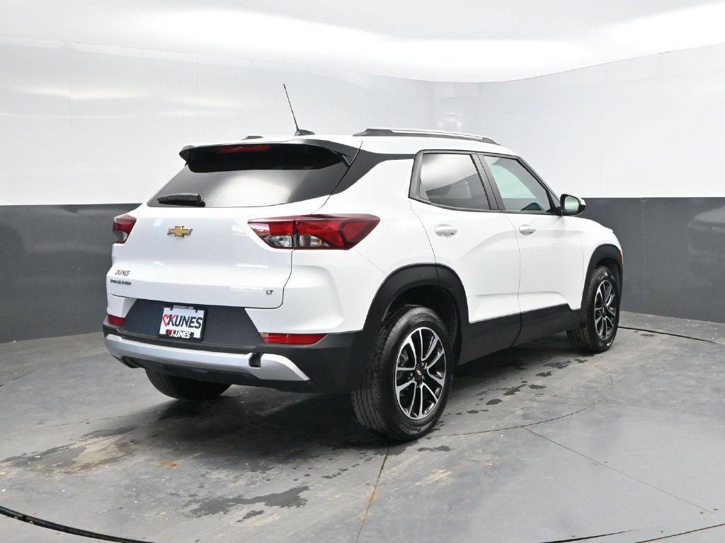 Used 2025 Chevrolet TrailBlazer LT FWD image 7