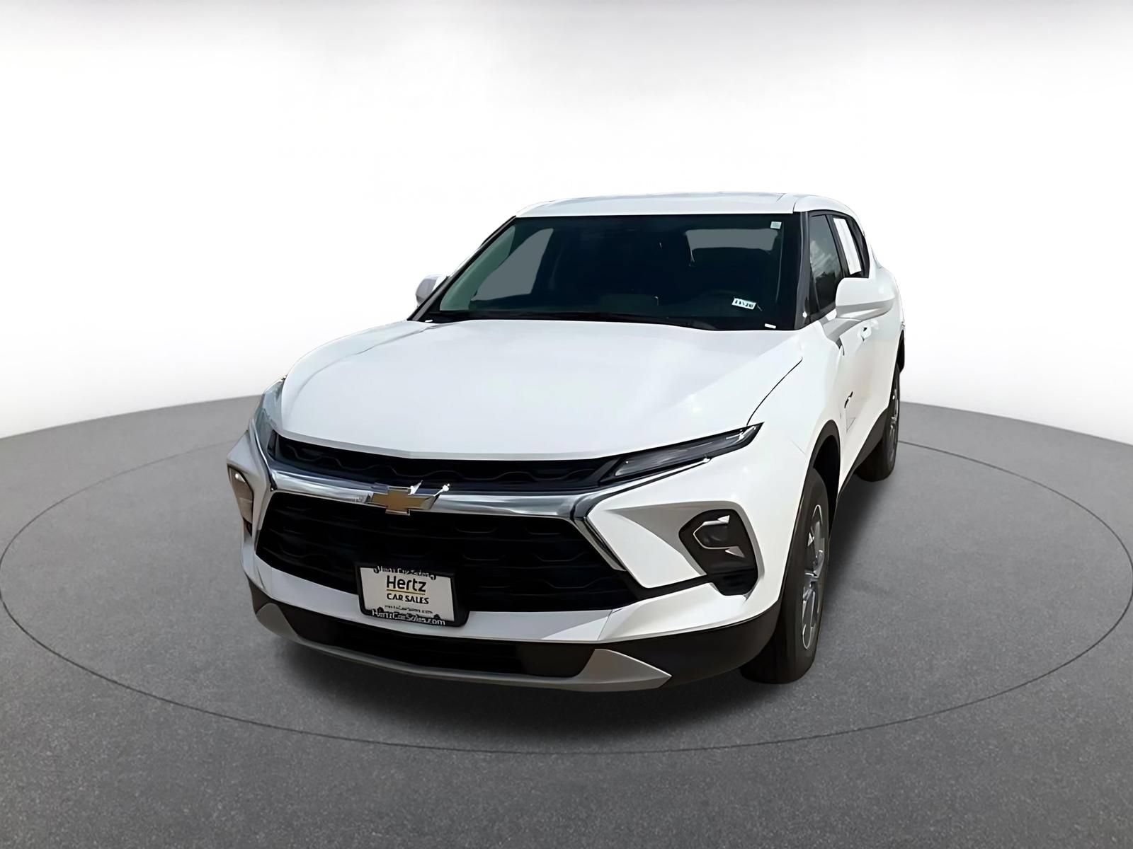 Used 2026 Chevrolet Blazer LT FWD image 6