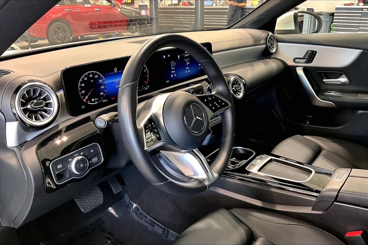 Used 2025 Mercedes-Benz CLA 250 4MATIC image 16