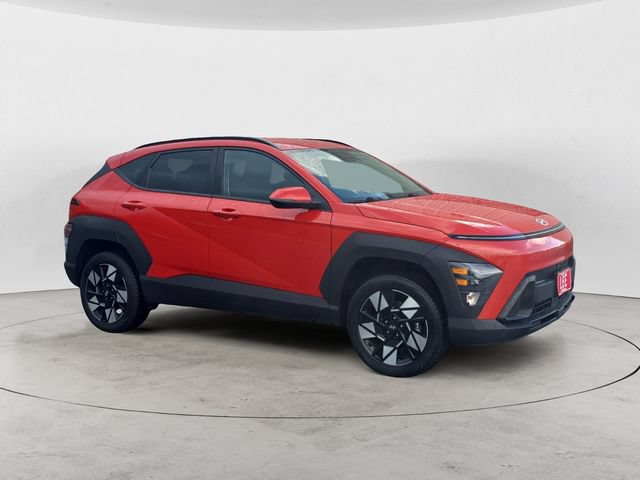 Used 2024 Hyundai Kona SEL AWD/4WD image 7