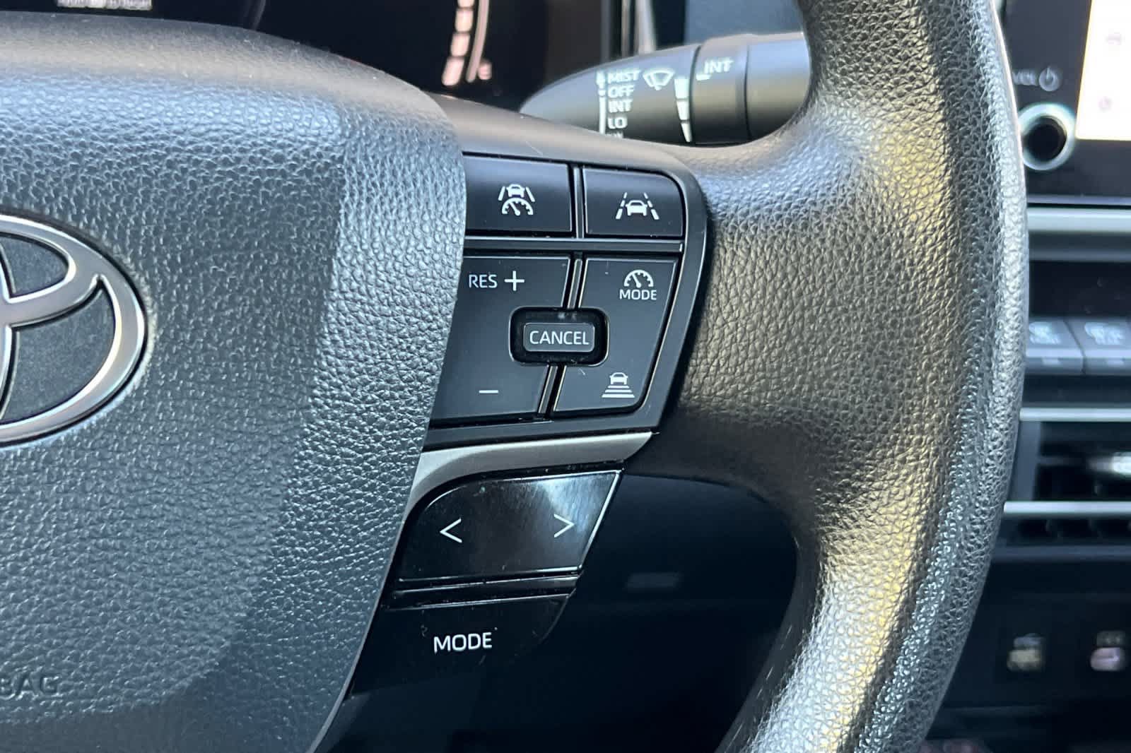 Used 2025 Toyota Camry LE FWD image 26