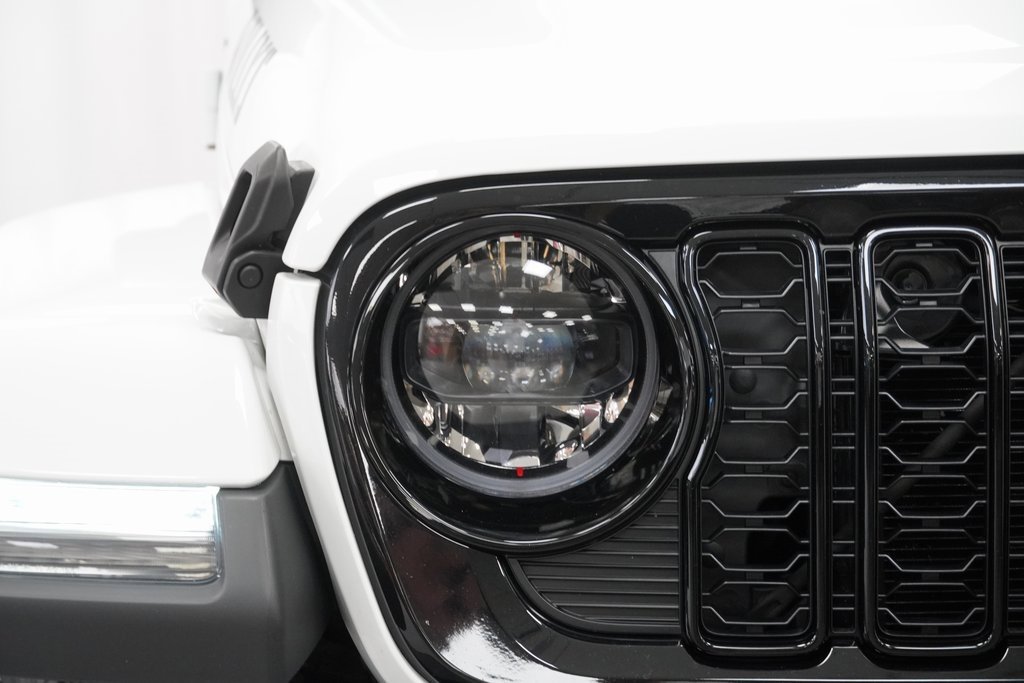 Certified 2024 Jeep Gladiator Sport image 6