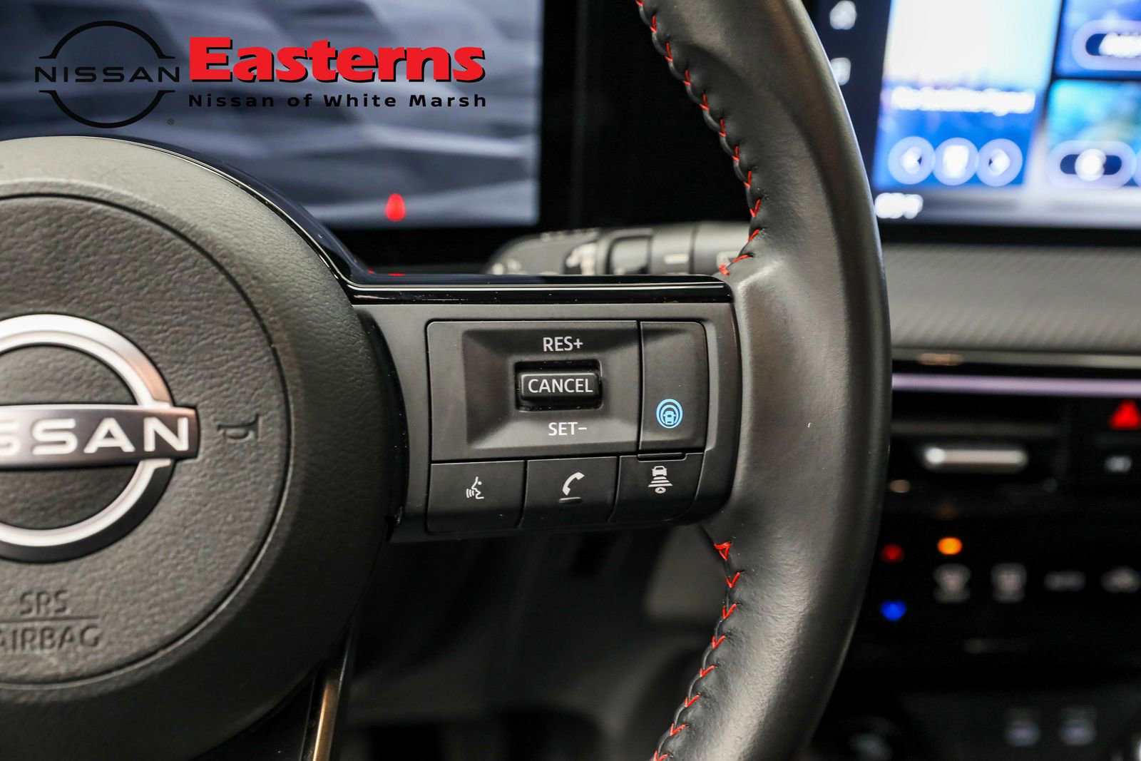 Used 2025 Nissan Kicks SR image 23