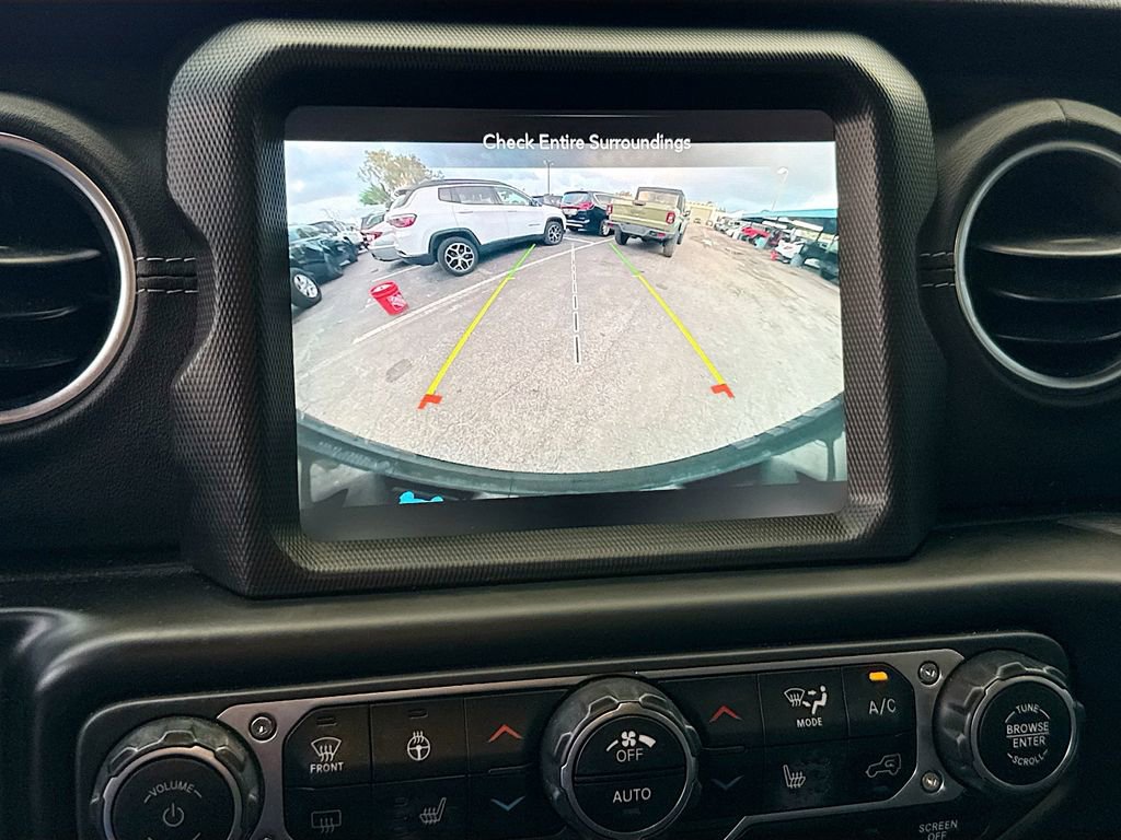 Used 2022 Jeep Wrangler Unlimited Sahara w/ Cold Weather Group image 15