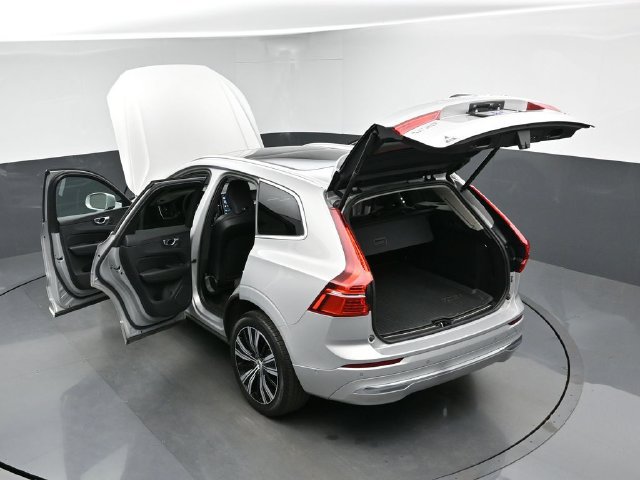 Used 2023 Volvo XC60 B5 Plus w/ Protection Package FWD image 45