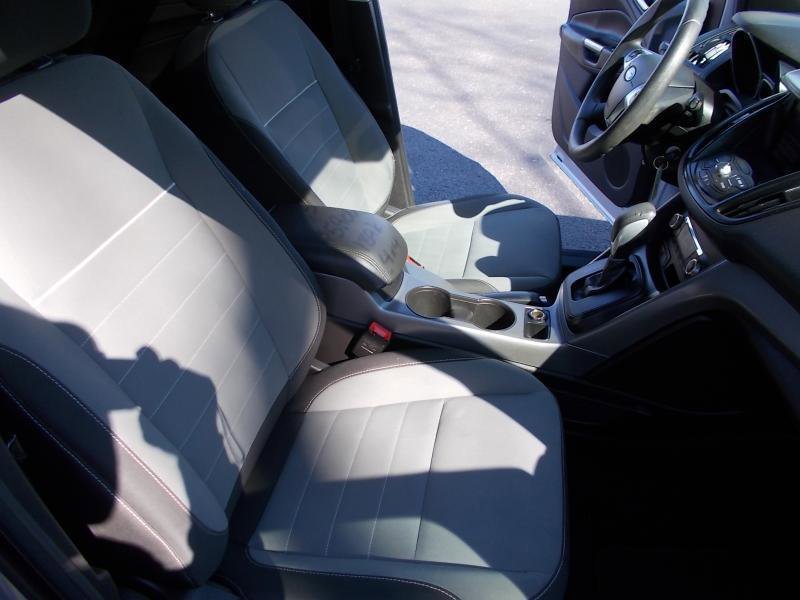 Used 2015 Ford Escape SE w/ Equipment Group 201A AWD/4WD image 21