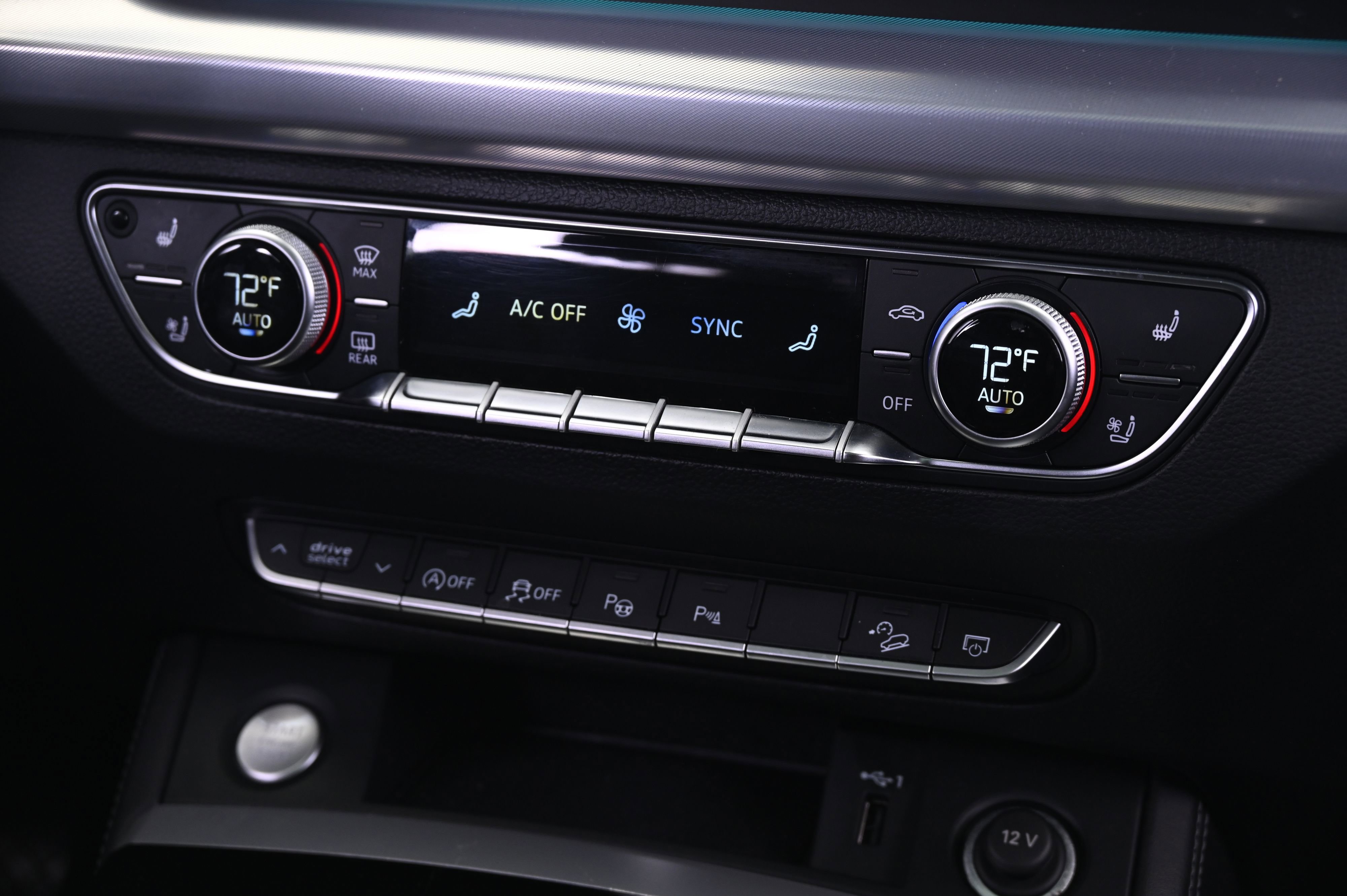 Used 2023 Audi Q5 2.0T Prestige w/ Prestige Package image 33