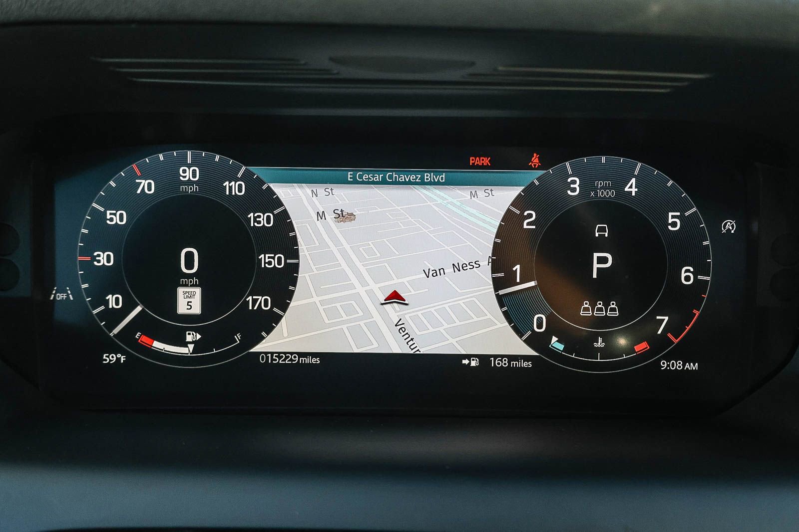 Used 2025 Land Rover Discovery Sport S image 35