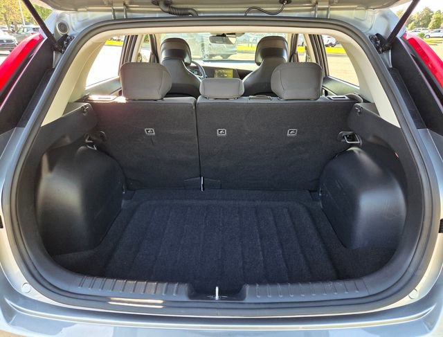 Used 2025 Kia Niro LX image 14