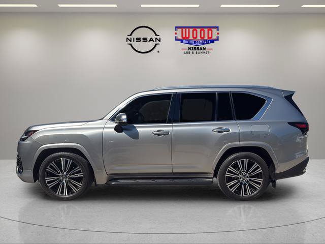 Used 2024 Lexus LX 600 4WD w/ Luxury Package image 5