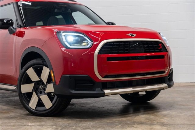 Certified 2025 MINI Cooper Countryman S w/ Comfort Package Max image 5