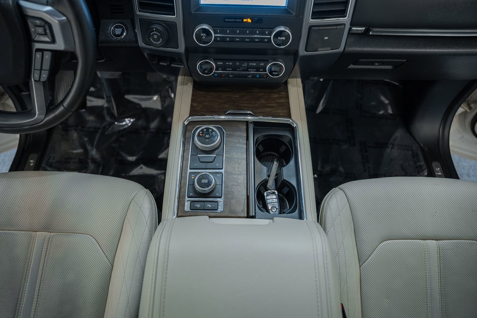 Used 2019 Ford Expedition Platinum image 40