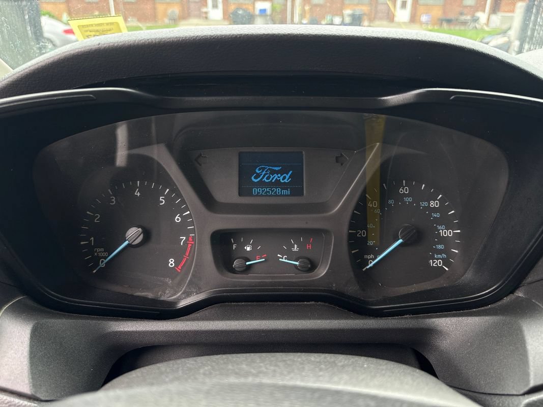 Used 2016 Ford Transit 350 XLT RWD image 26