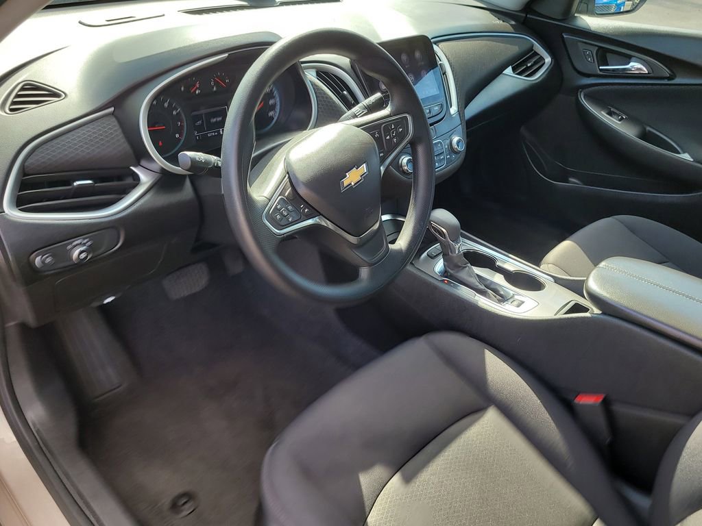 Used 2024 Chevrolet Malibu LT image 14