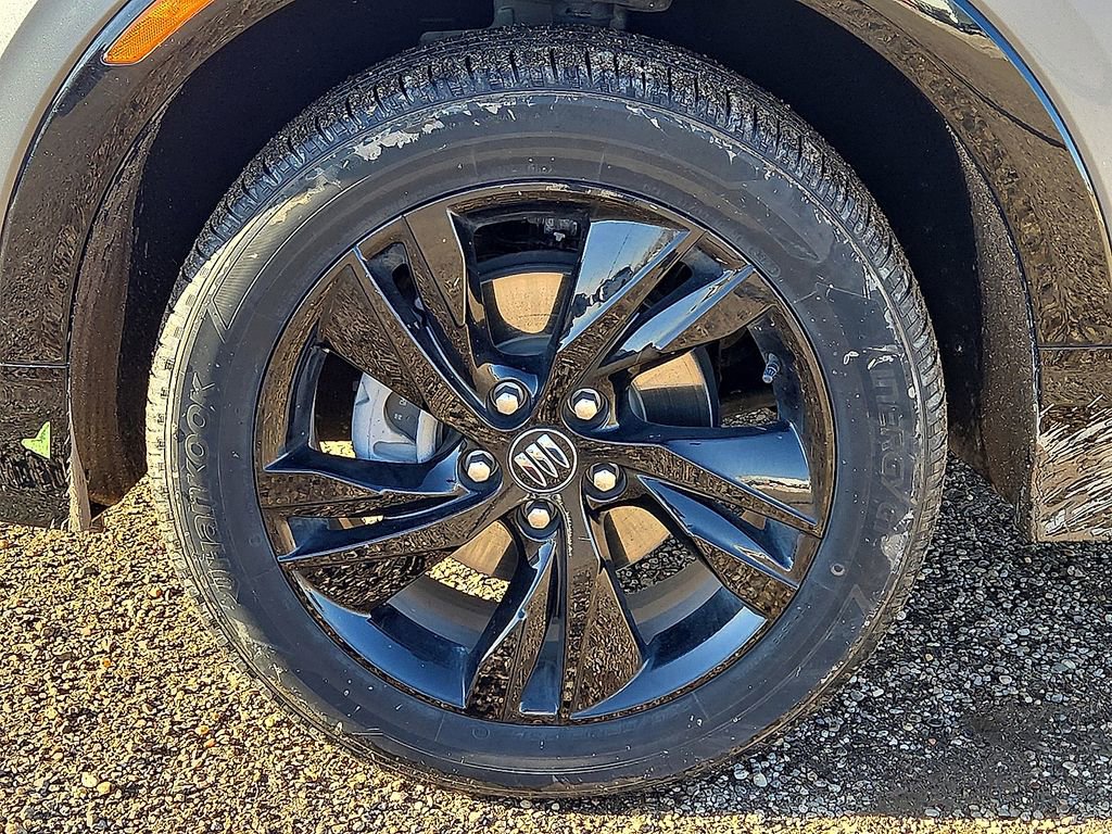 Used 2024 Buick Encore GX Sport Touring image 10