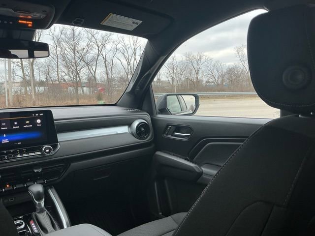 Used 2023 Chevrolet Colorado LT w/ LT Convenience Package image 29