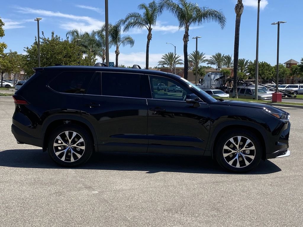 Certified 2026 Toyota Grand Highlander AWD Hybrid image 45