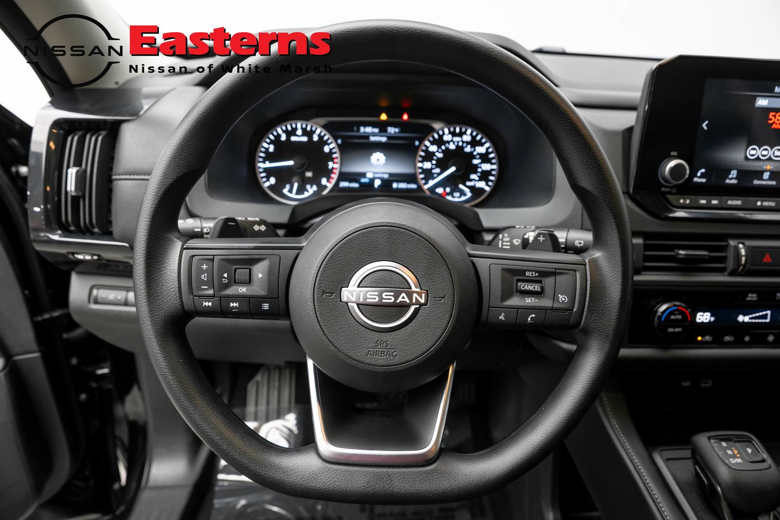 Used 2025 Nissan Pathfinder S image 12