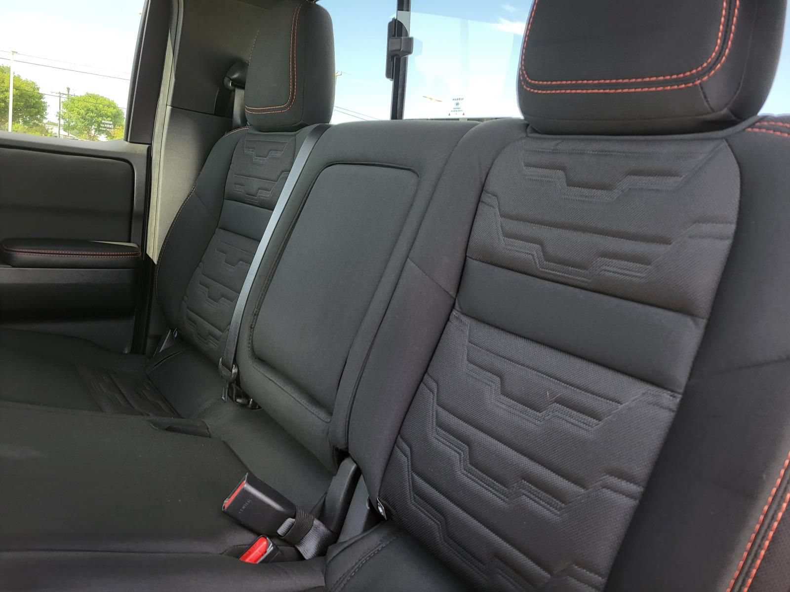 Used 2025 Nissan Frontier PRO-4X AWD/4WD image 17