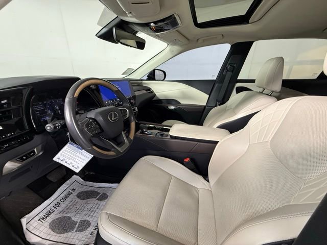 Used 2024 Lexus RX 350 Premium w/ Accessory Package AWD/4WD image 5