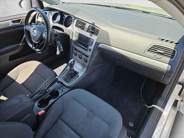 Used 2016 Volkswagen Golf S FWD image 18