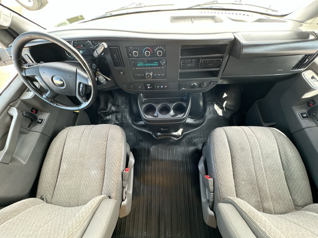 Used 2023 Chevrolet Express 3500 w/ Power Convenience Package RWD image 10