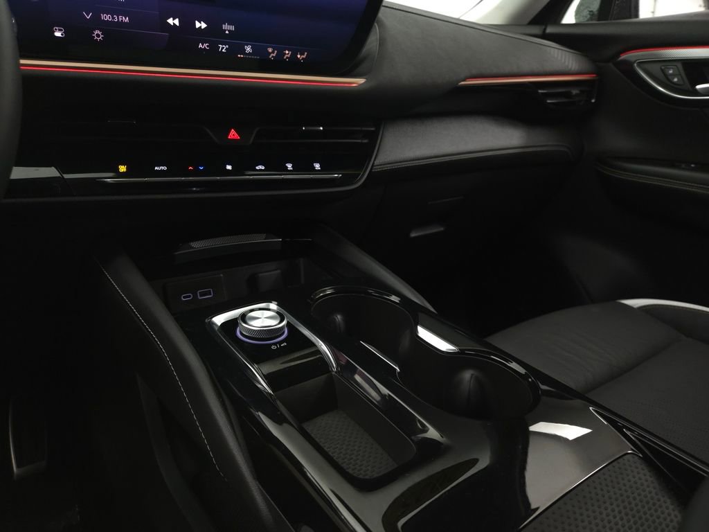 Used 2025 Buick Envision Sport Touring image 29