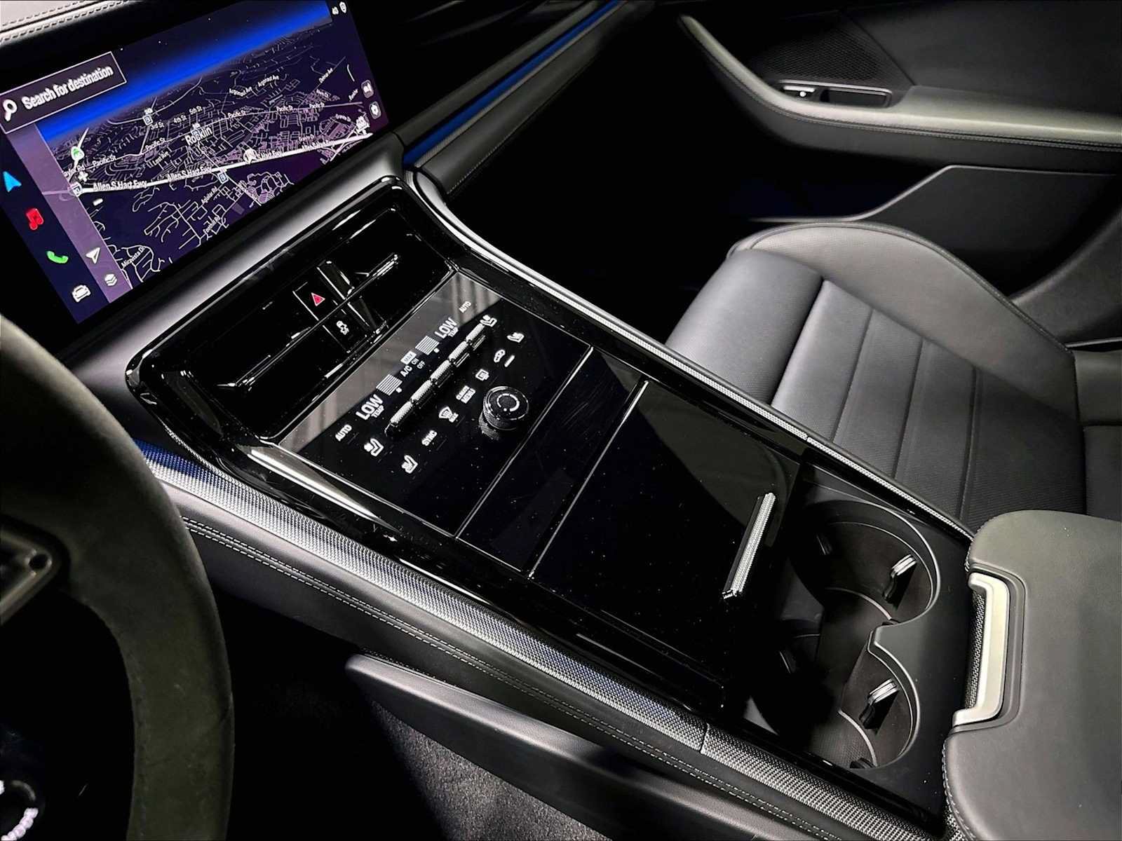 Used 2025 Porsche Panamera 4 AWD/4WD image 19