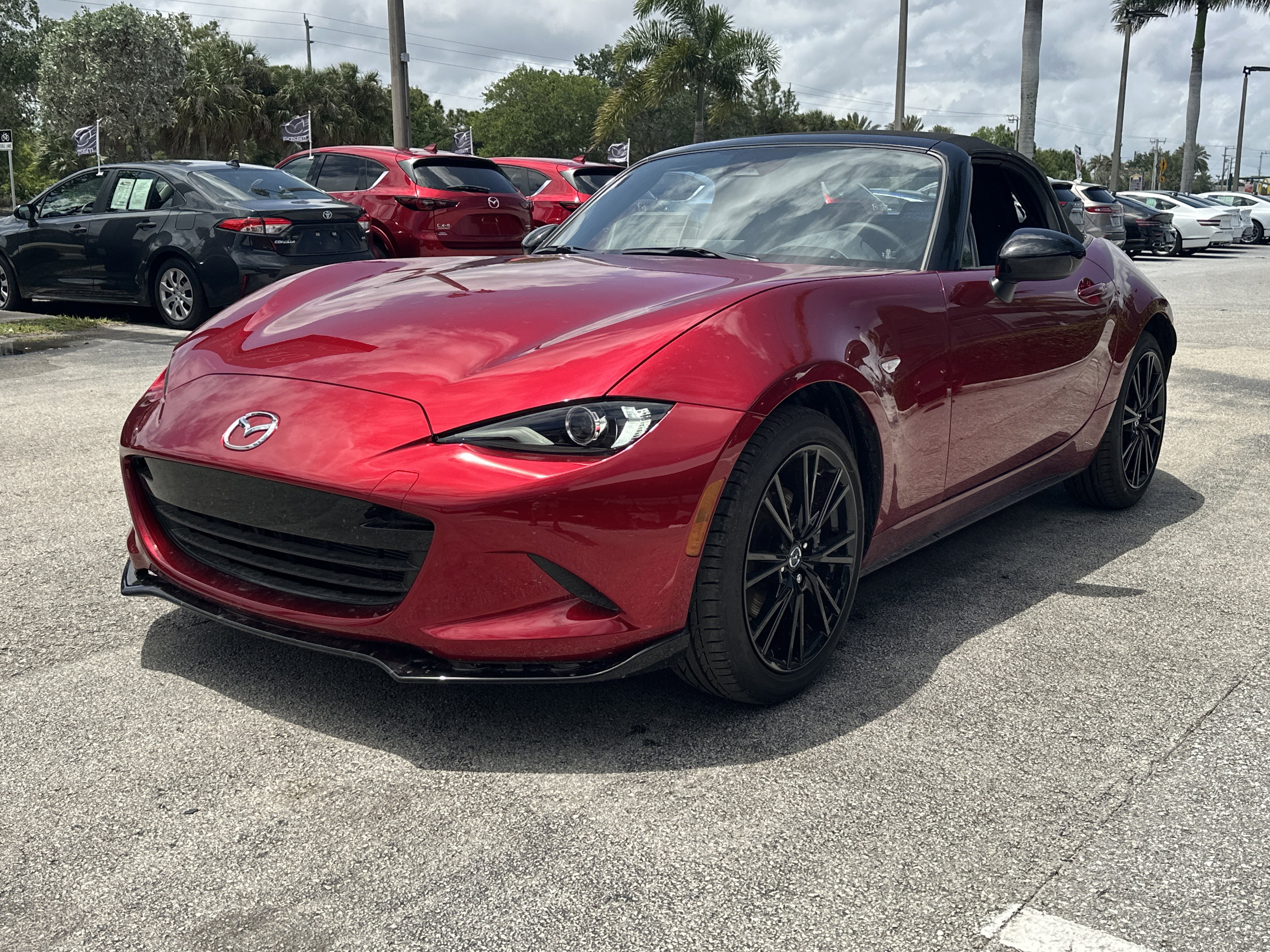 New 2026 MAZDA MX-5 Miata Club w/ Interior Package RWD image 5