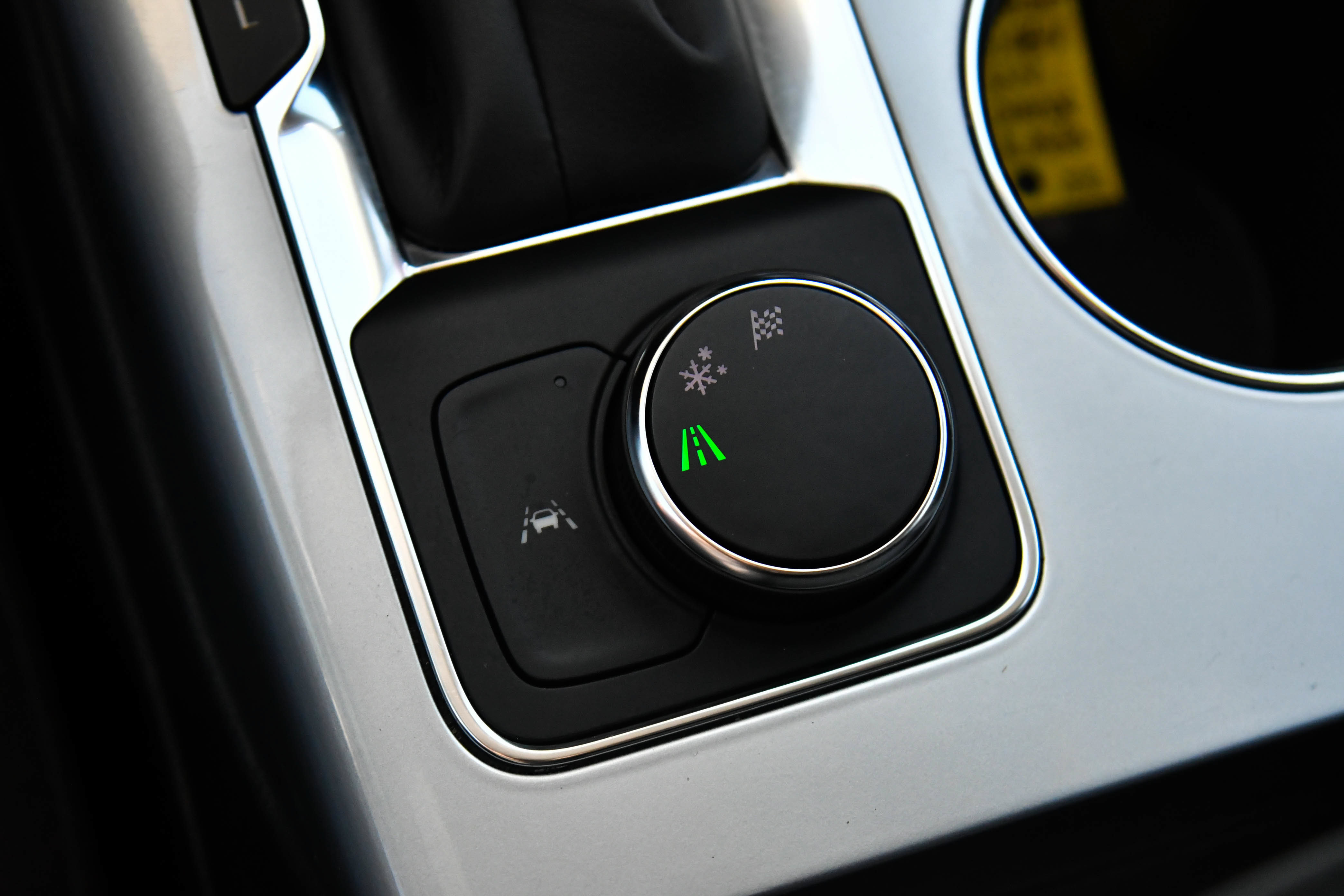 Used 2025 Chevrolet Blazer LT FWD image 26
