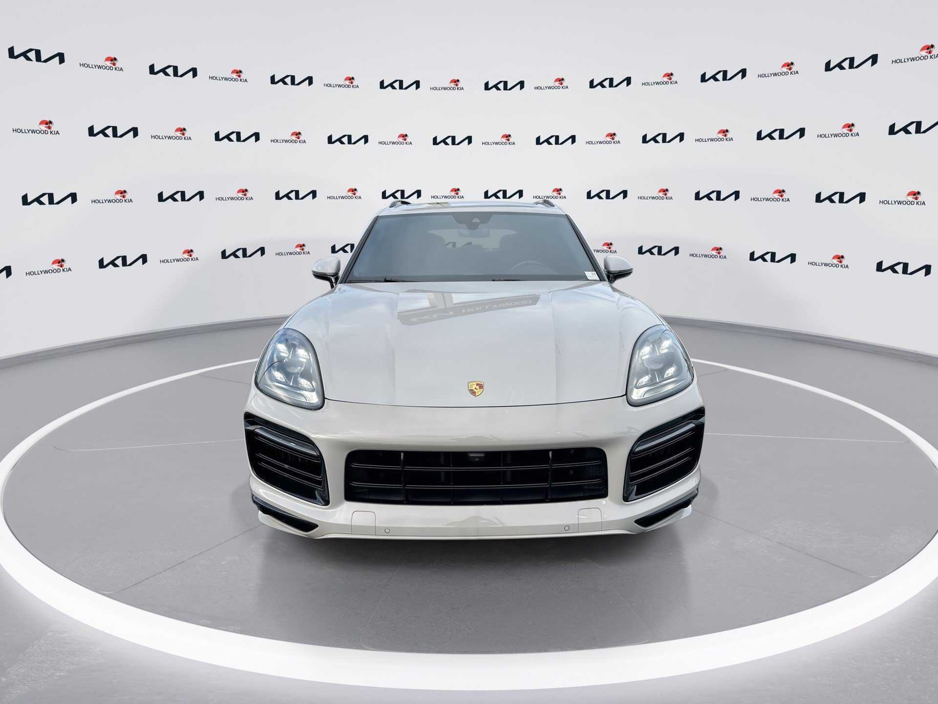 Used 2021 Porsche Cayenne GTS AWD/4WD image 3