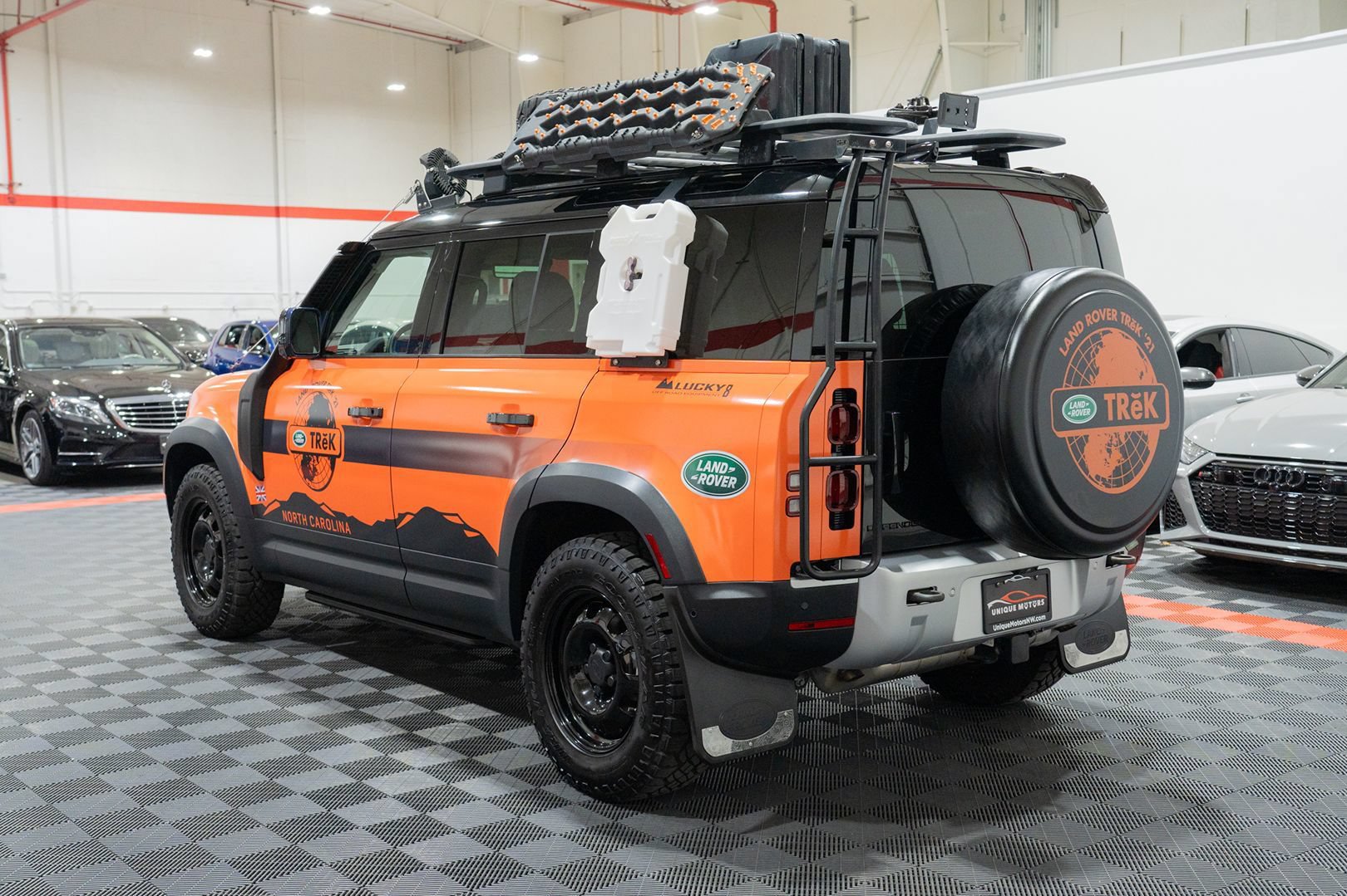 Used 2022 Land Rover Defender 110 S AWD/4WD image 4