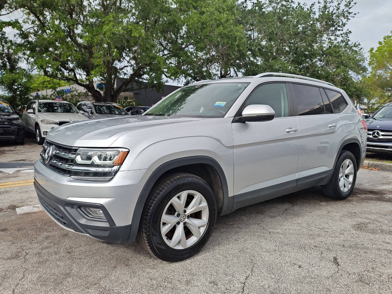 Used 2018 Volkswagen Atlas SE FWD image 3
