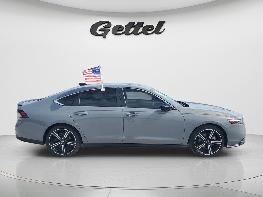 Used 2024 Honda Accord Sport image 4