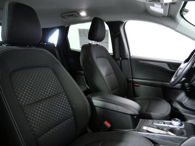 Certified 2025 Ford Escape Active AWD/4WD image 11