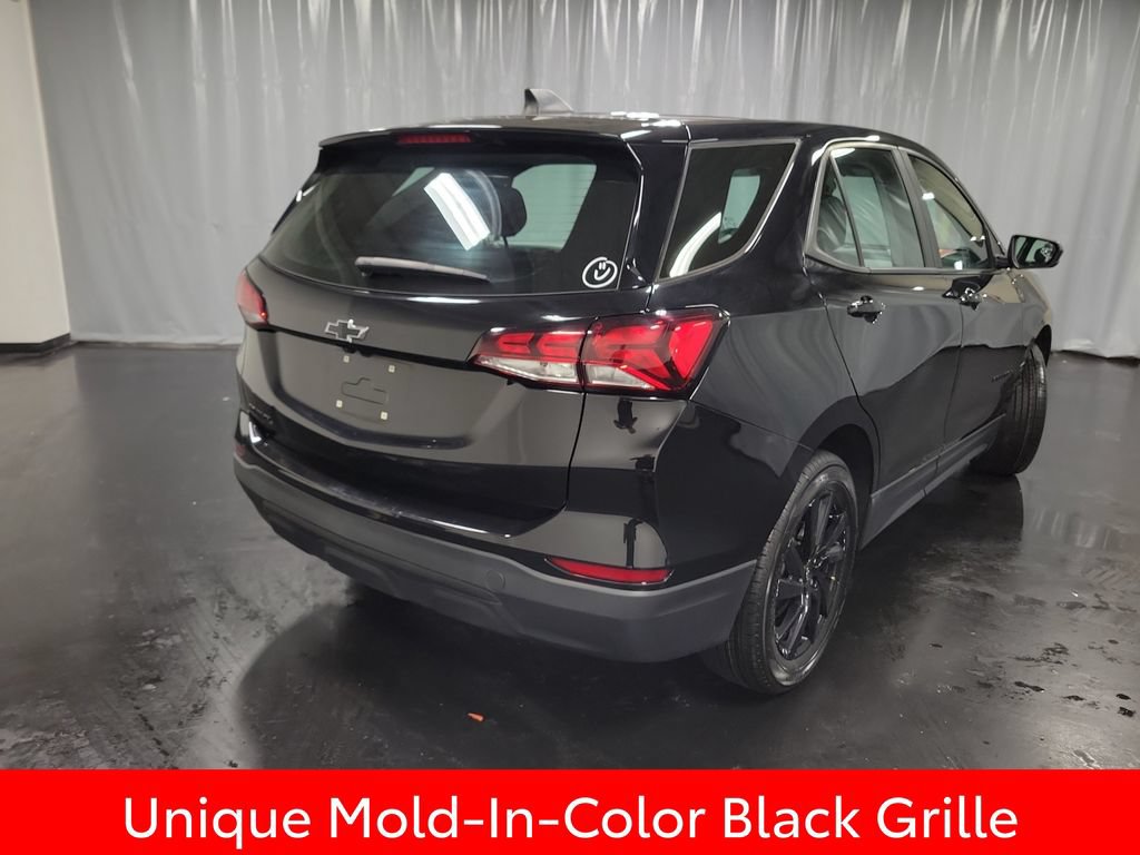 Used 2023 Chevrolet Equinox LS w/ Midnight Edition FWD image 8