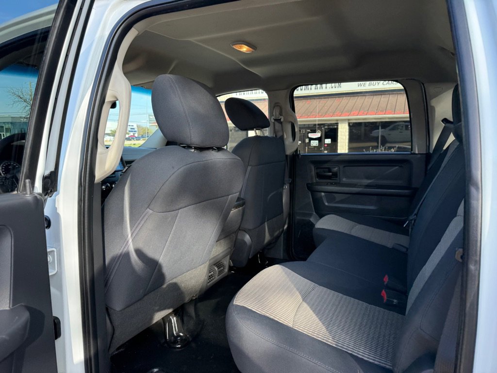 Used 2012 RAM 2500 ST w/ Chrome Appearance Group image 15