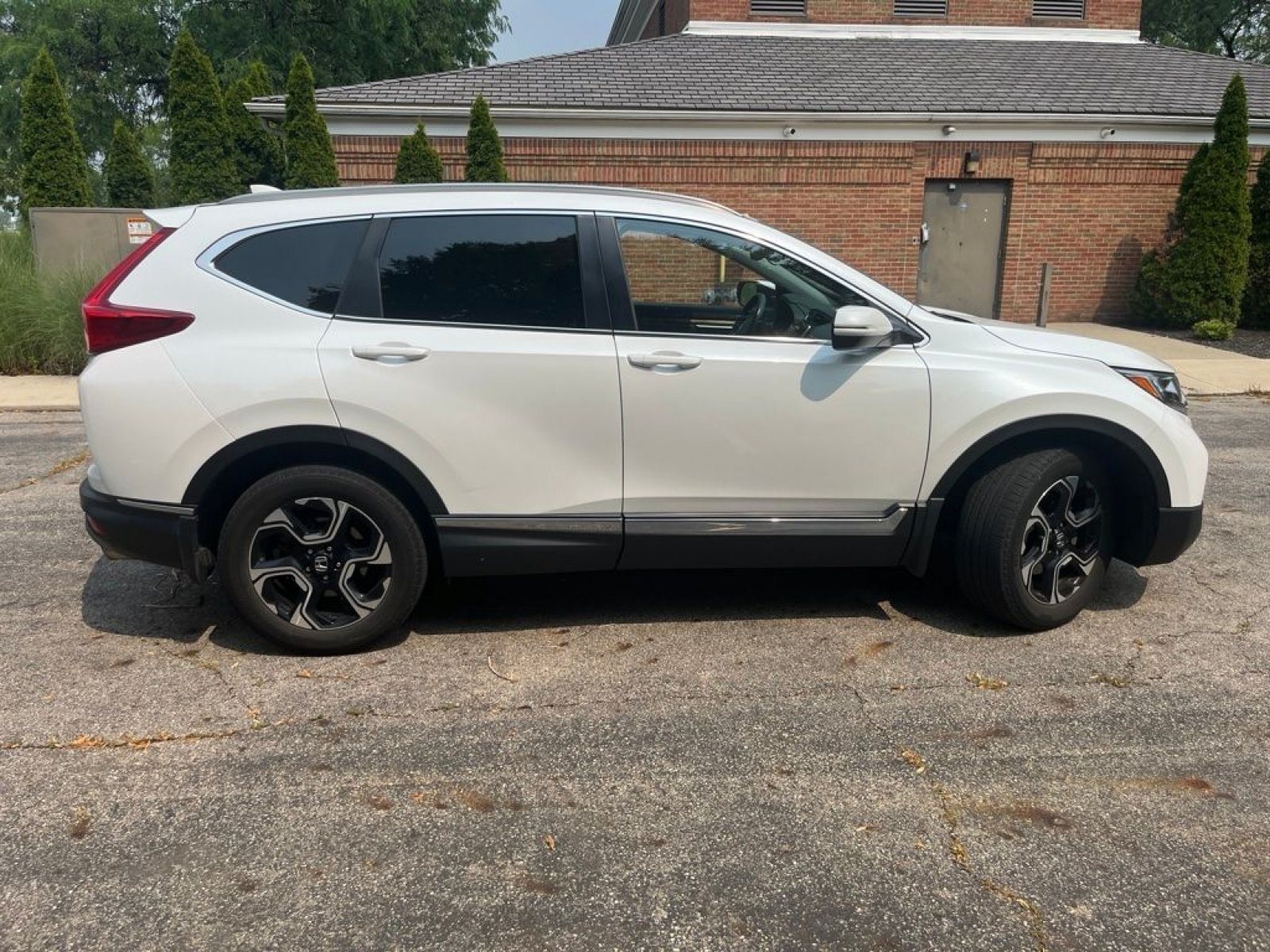 Used 2019 Honda CR-V Touring image 5